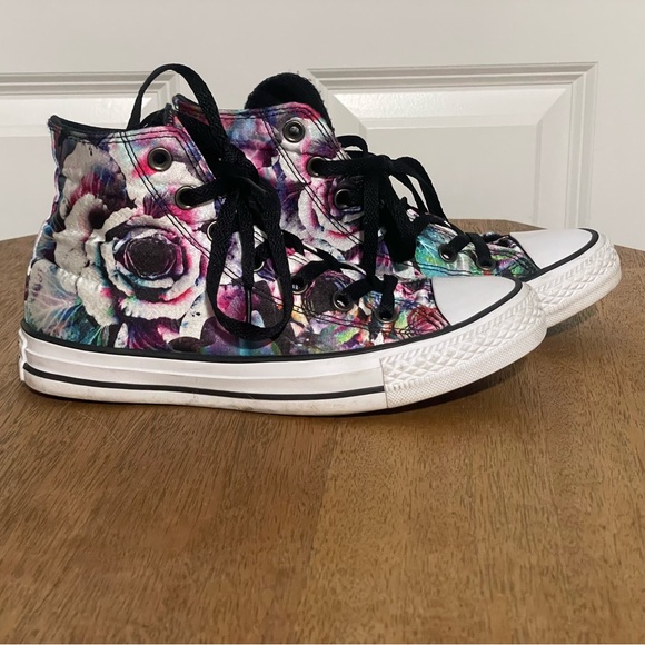 Floral High-Top Converse Sneakers Size Woman’s 7 - Picture 1 of 13